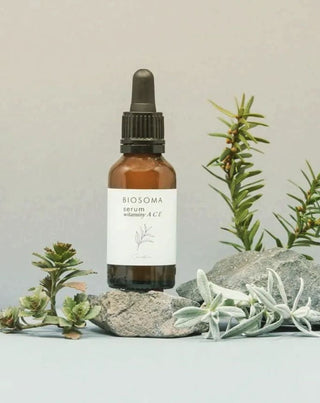 Vitamínové ACE pleťové sérum, ktoré vyrovnáva výživnú a vyhladzujúcu farbu Biosoma - 2