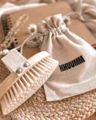 Suchá telová masážna kefa so šatkovým pásikom č. 3 Hhuumm - 2