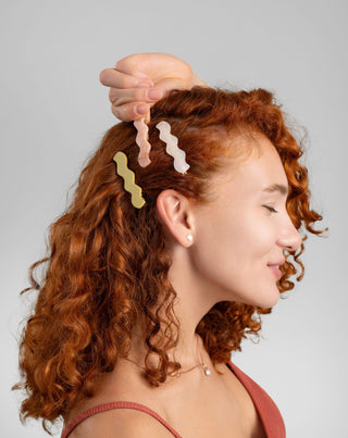 Sada vlnitých sponiek do vlasov - perleťová, zelená, ružová Twisty 3 ks - 2
