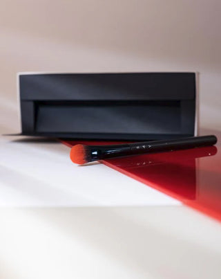 Kontúrovací štetec s dvojitými plochými štetinami pre lepšiu presnosť No. 6 Say Makeup - 2