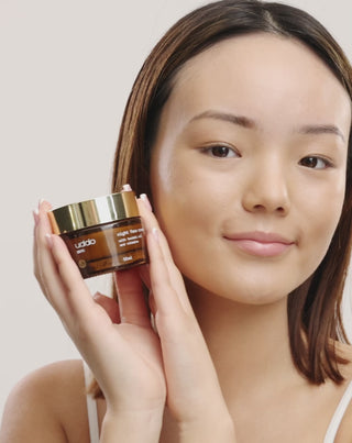 Hydratačný nočný krém na tvár s kakaovým maslom, tsubaki olejom a aloe Uddo - 4