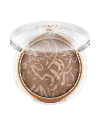 Bronzový púder Sun Lover Glow 010 Catrice prispôsobený tónom pleti