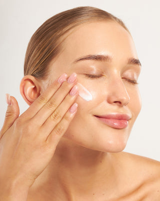 Súprava denný krém, nočný krém, krém na ruky a kozmetická taštička Nutridome - 2