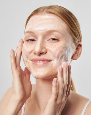 Čistiaca pleťová pena s kvetmi horkého pomaranča Mel Skin - 3